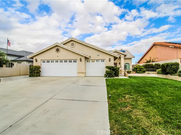 13325 Riverview Dr, Victorville, CA 92395