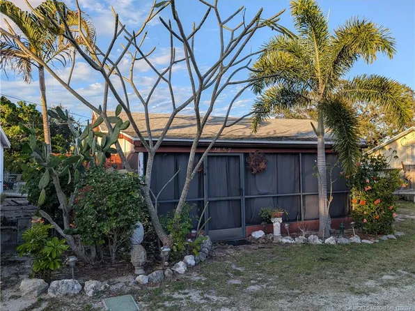 2457 NE Hickory Ave, Jensen Beach, FL 34957