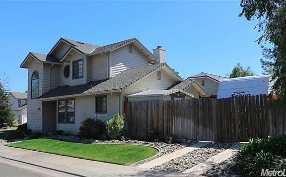 2nd image of 1518 Camphor Way