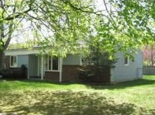 2826 Beacon Hill St, Ann Arbor, MI 48104