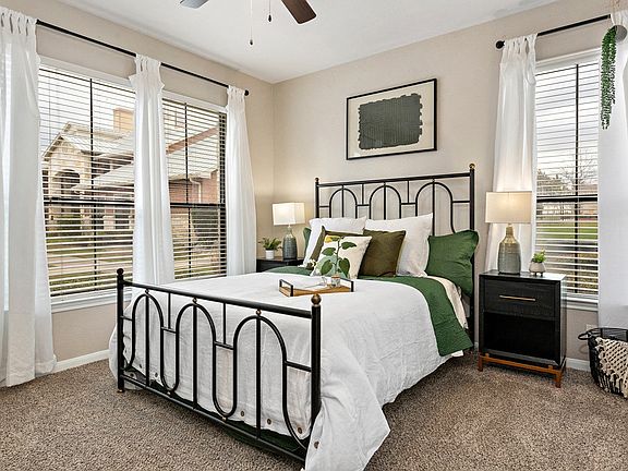 Large bedrooms with lots of natural light!