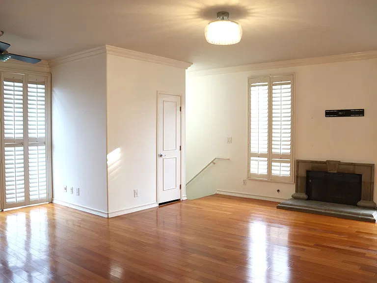 4225 Tujunga Ave #A — Photo 4