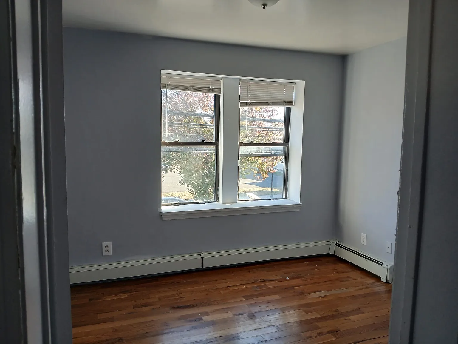 2 bed, 850 sqft, $1,750 — Photo 2