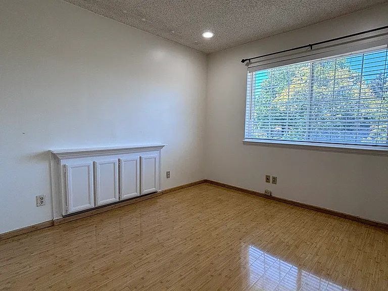 2994 Park Place Cmn — Photo 32