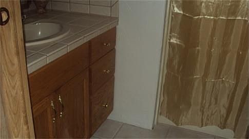 4th image of 1675 N Sandalwood Dr