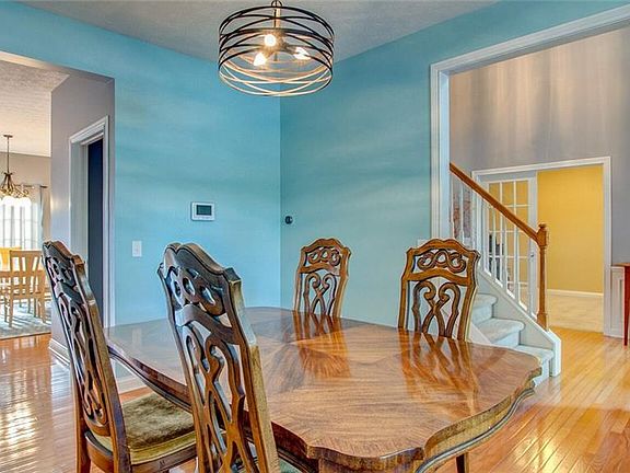 5th image of 15487 Brackenwood Ct