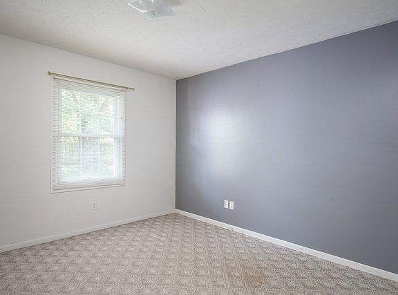 5th image of 5416 Sturgeon Ave