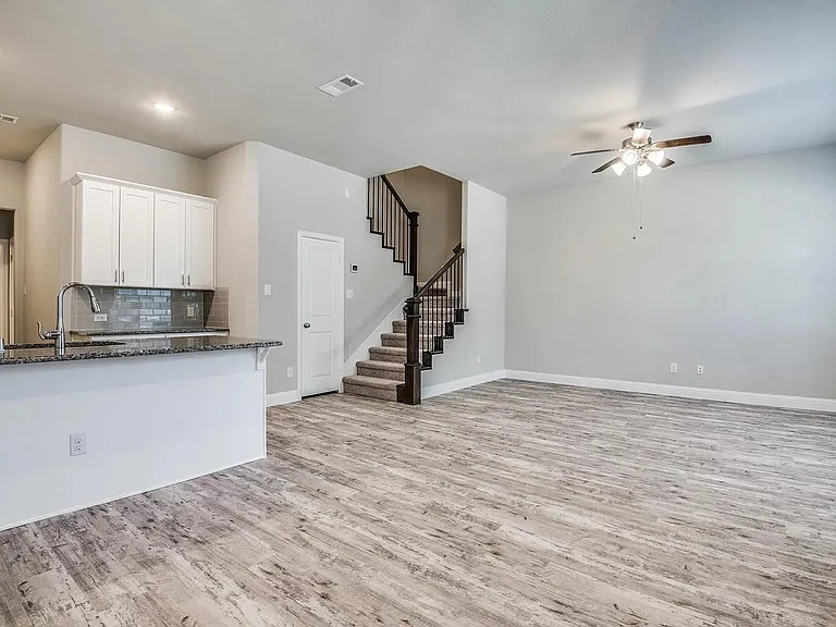 2220 Epitome Ave — Photo 7