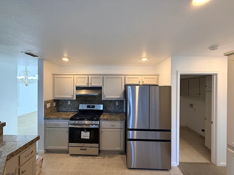 1506 Dreamy Way — Photo 3