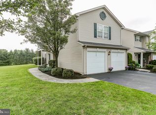 126 Sparrow Rd, Hummelstown, PA 17036