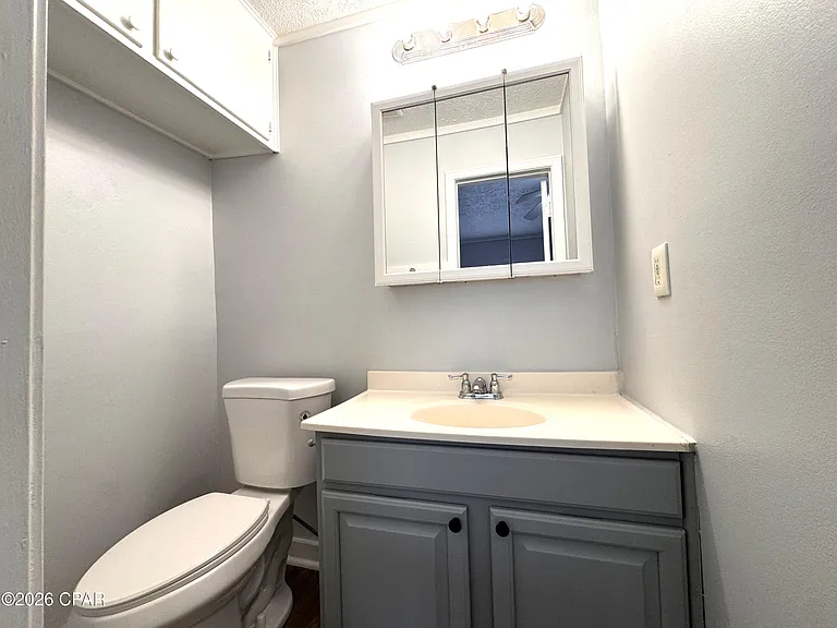 237 Helen Ave #E — Photo 12