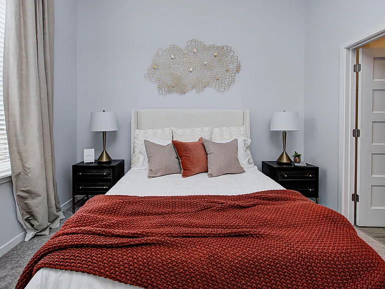 Pullman Pointe — Photo 37