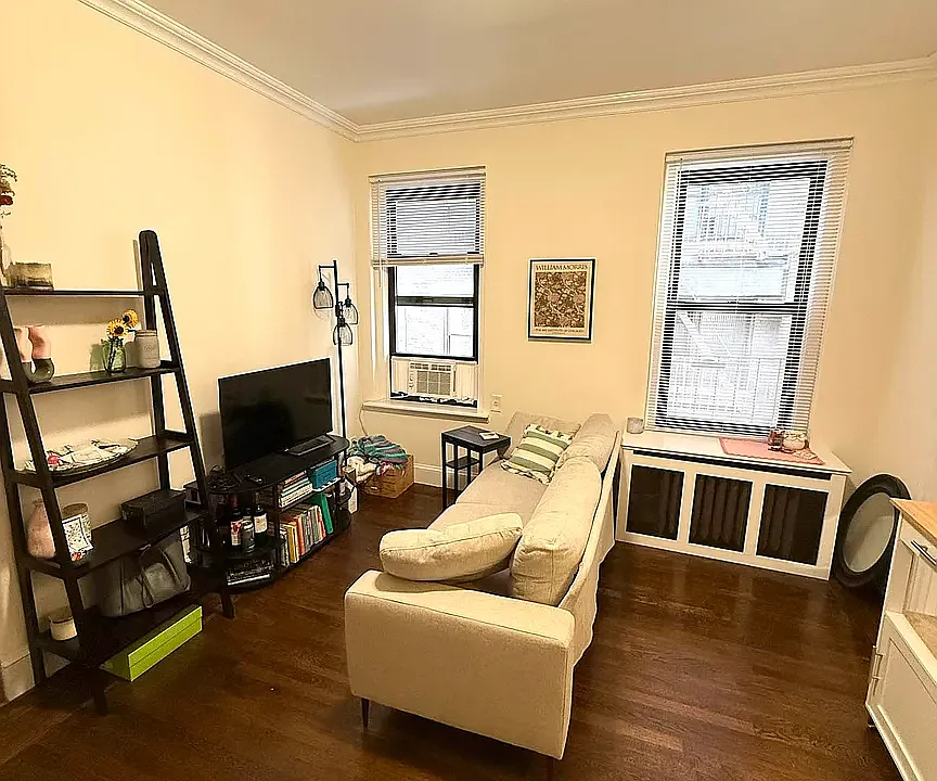 22 W 77th St #34