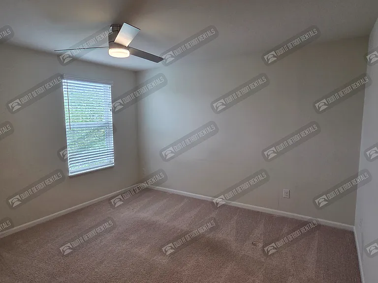8151 Quincy Dr — Photo 25