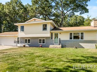 1582 Haverhill Rd, Muskegon, MI 49441