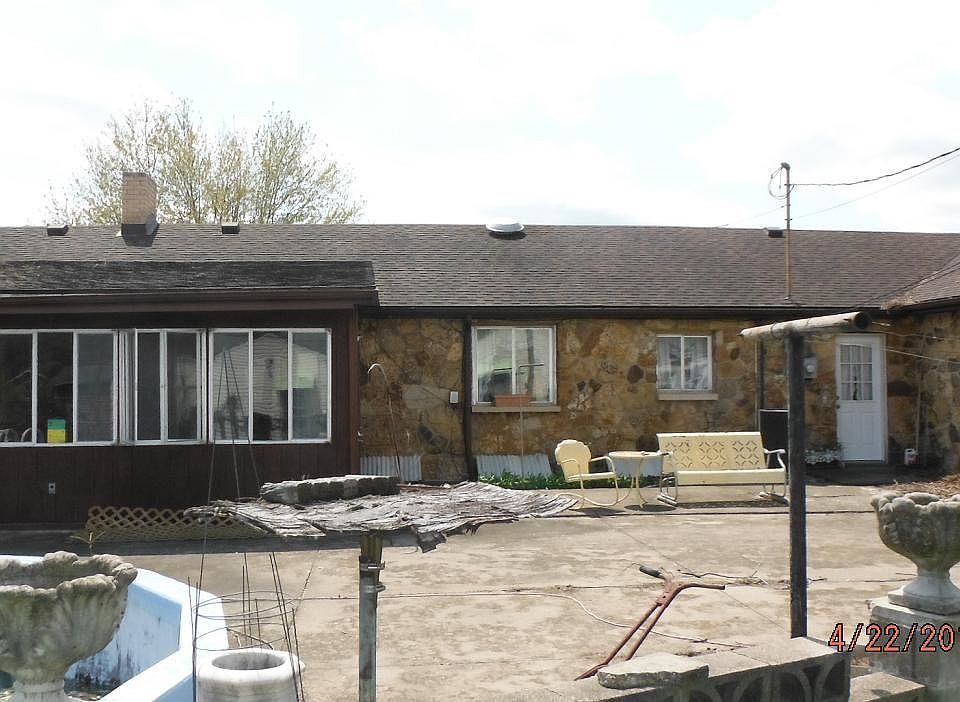 2nd image of 605 E Morgan St