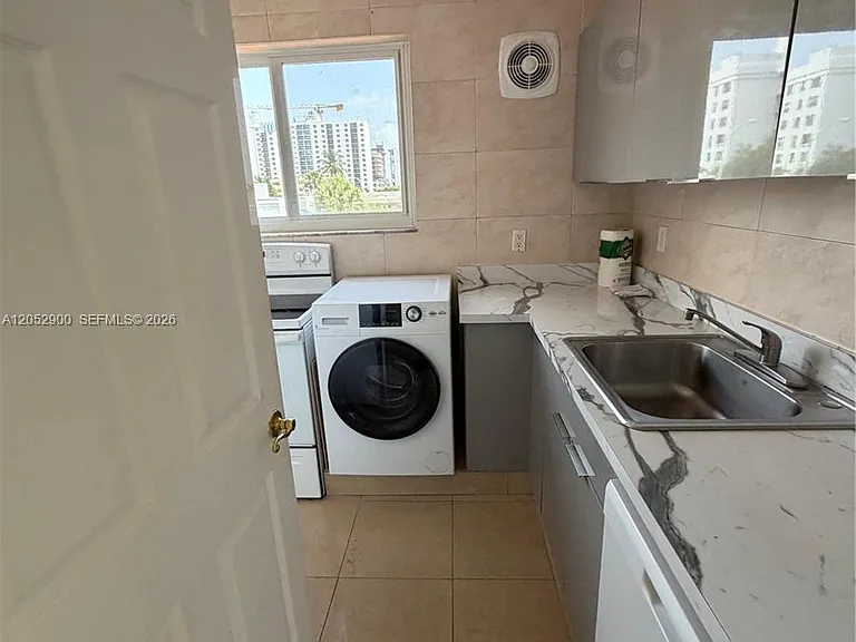 6767 Indian Creek Dr #3B — Photo 3