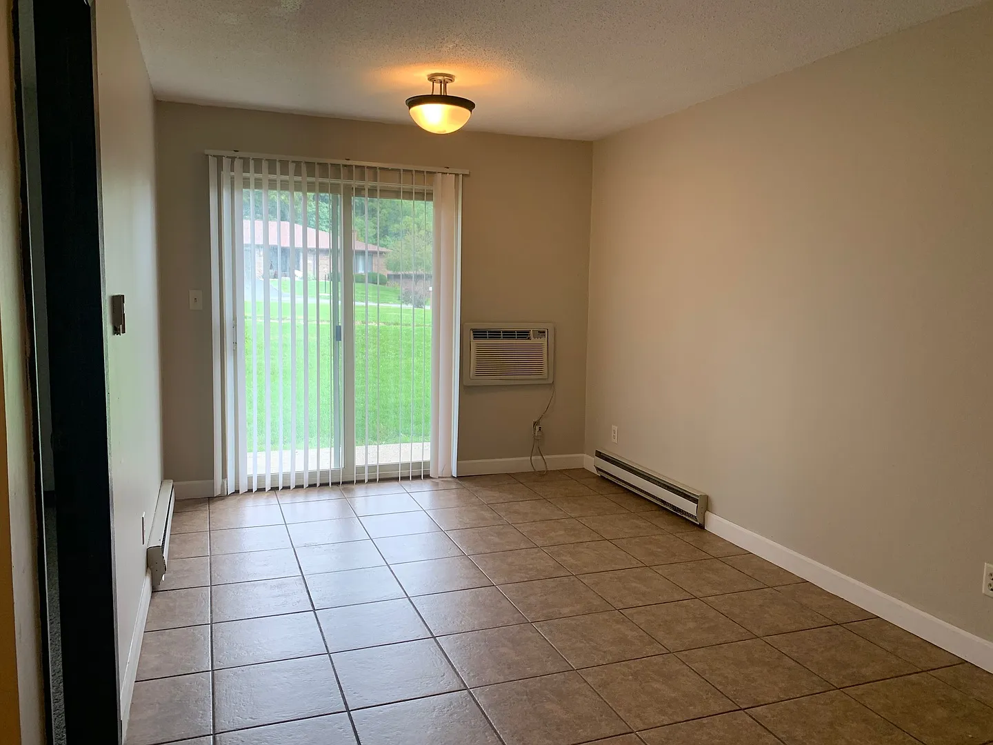 Timber Knoll - 3739 — Photo 3