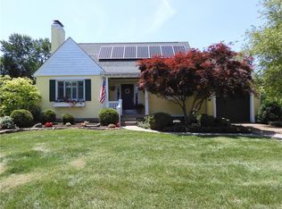 3831 Villanova Dr, Dayton, OH 45429