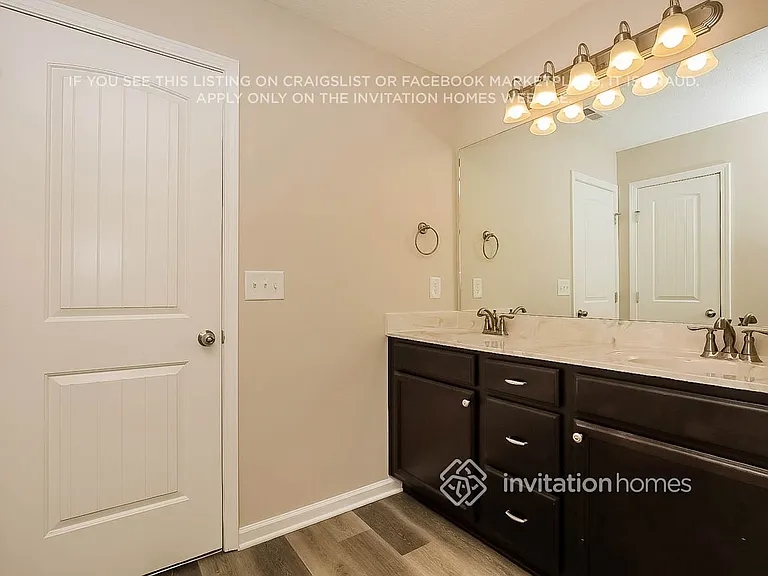 422 Rick McCormick Dr — Photo 15