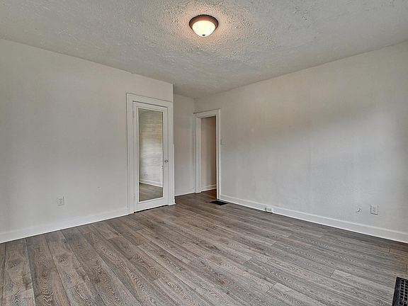 3rd image of 2808 N Capitol Ave APT 1