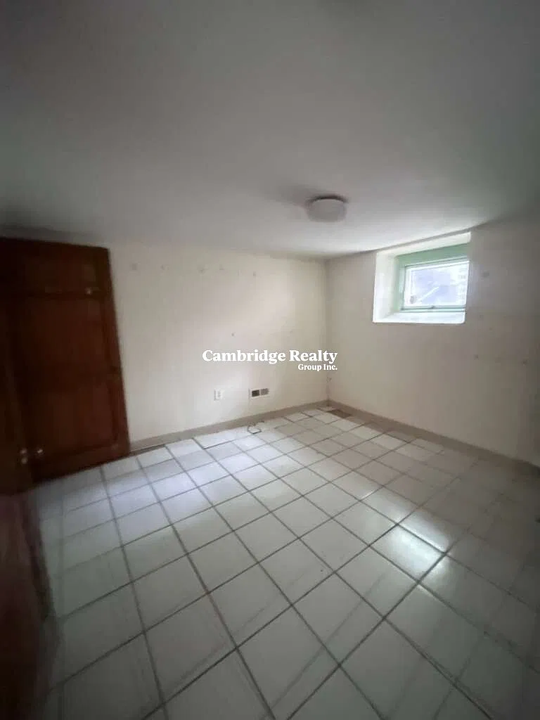 6 bed, 4.0 bath, $9,500 — Photo 4