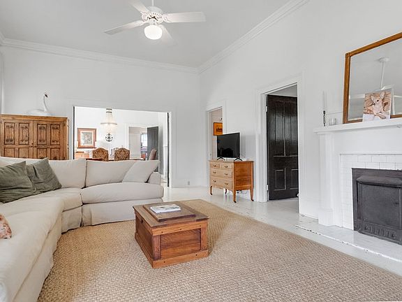 14th image of this home