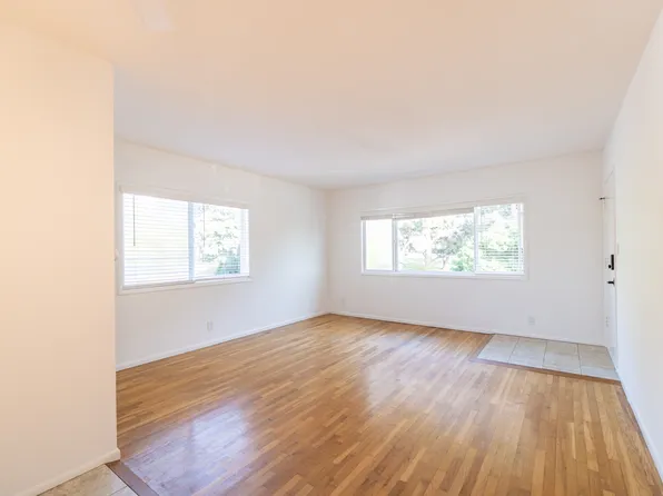 305 Strand St APT E, Santa Monica, CA 90405