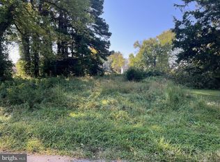 6 Lee St, Colonial Beach, VA 22443