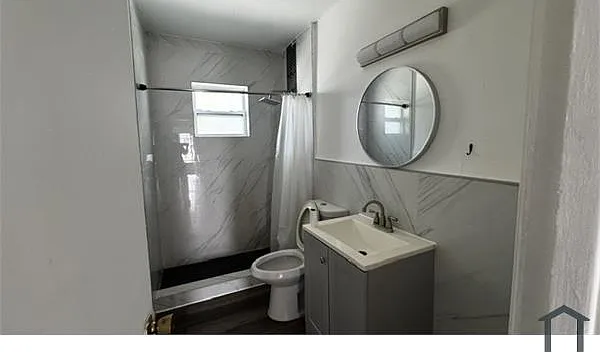 1040 NE 7th Ave #35 — Photo 6