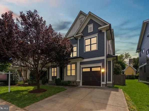 4510 Maple Ave, Bethesda, MD 20814