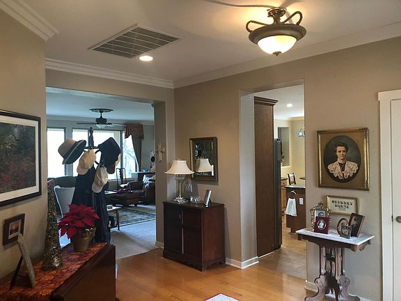 5th image of 1937 Blackbird Ln