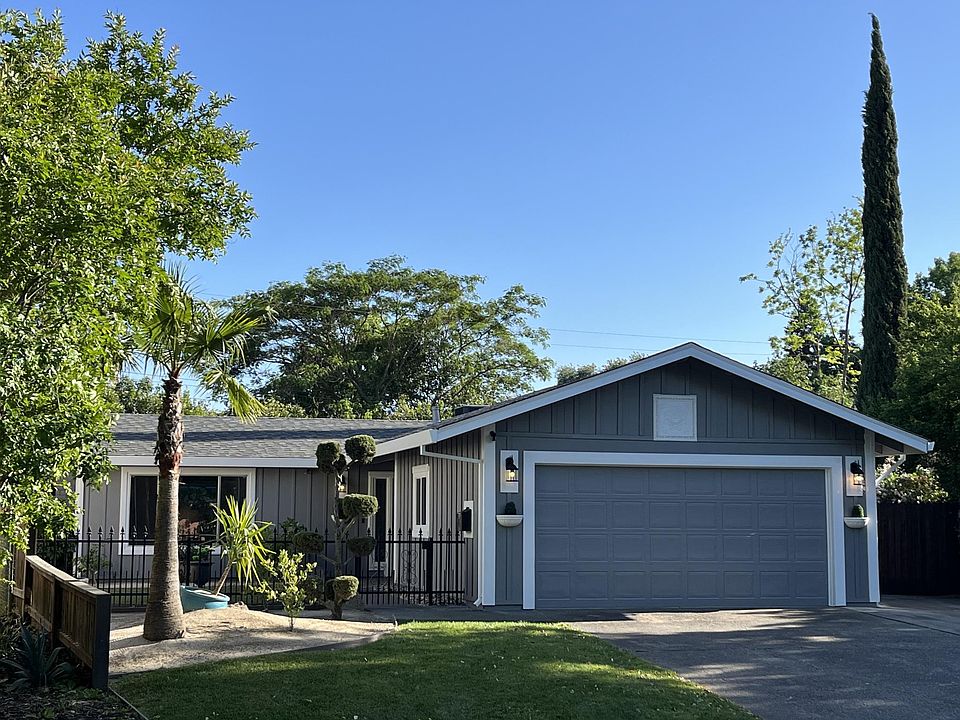 House freshly professionally painted in May 2024.