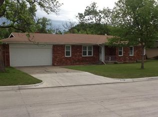 6313 Lambeth Ln, Fort Worth, TX 76112