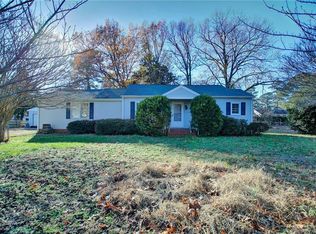 1528 Laurens Rd, Gloucester Point, VA 23062