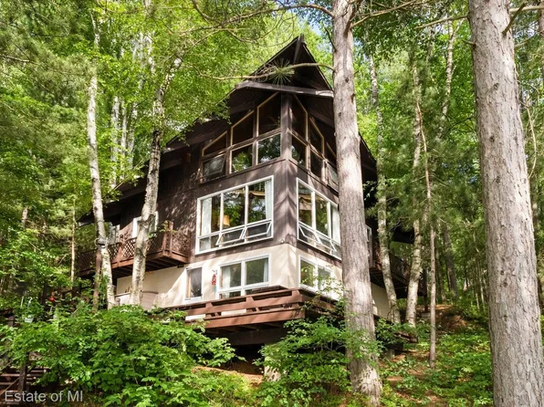 7643 Kp Lake Rd, Grayling, MI 49738