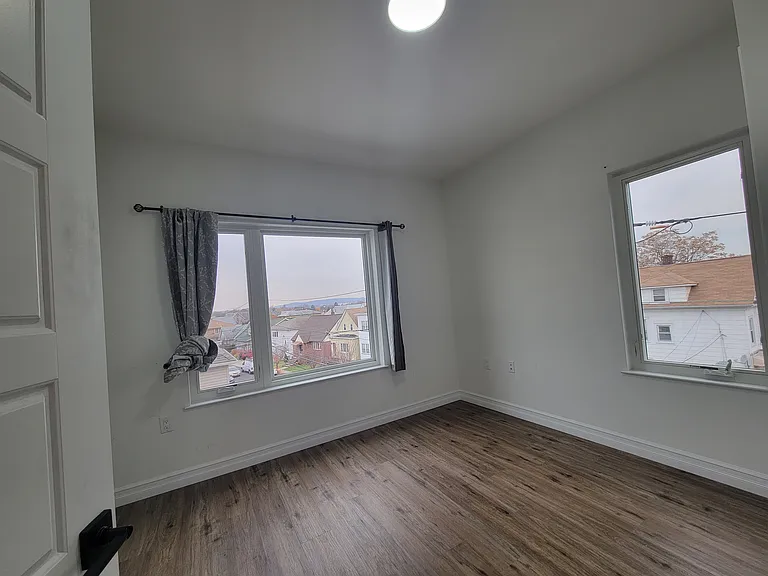 91 Jewell St #6 — Photo 7