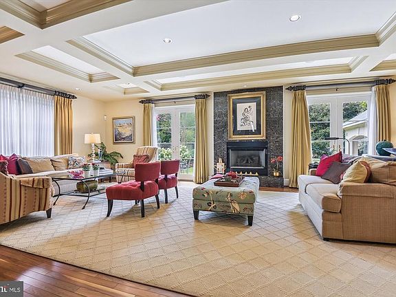 3rd image of 11 Clifton Ct