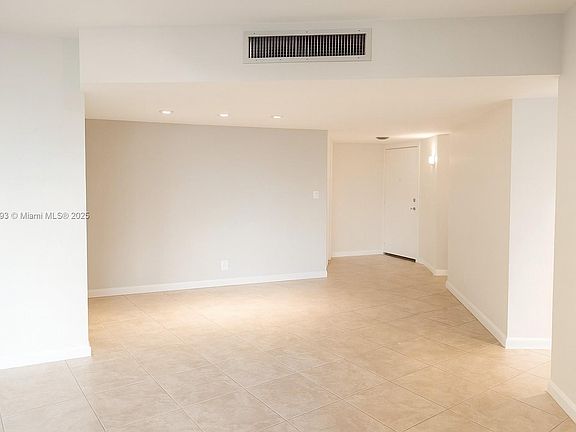 5th image of 3475 N Country Club Dr APT 115
