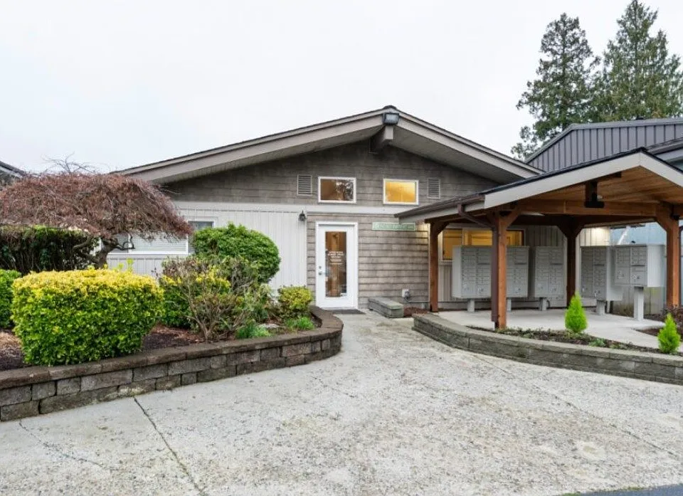 COURTYARD APTS-MUKILTEO