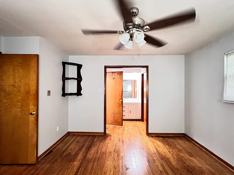 8141 Valley Estates Dr — Photo 13
