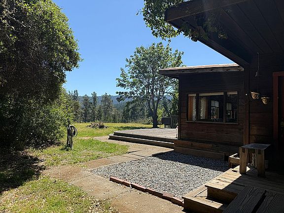 4th image of 19020 Gschwend Rd