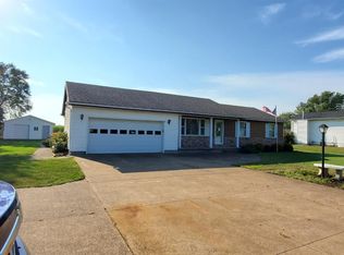 5217 Schenk Rd, Sandusky, OH 44870