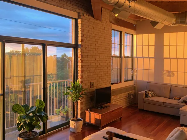 43 Charlton St #405, Everett, MA 02149
