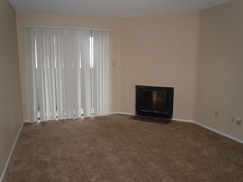 1st image of 8405 Wilcrest Dr APT 1607