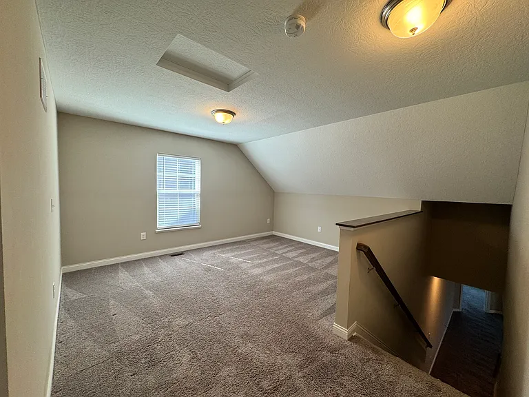 7273 Quailview Dr — Photo 4