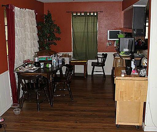 4th image of 6 Cherry Hill Dr