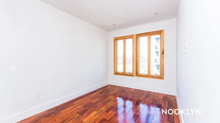 Rented by Nooklyn NYC LLC | media 11