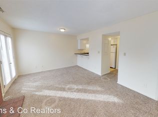 403 Hermitage Dr #D, Danville, VA 24541