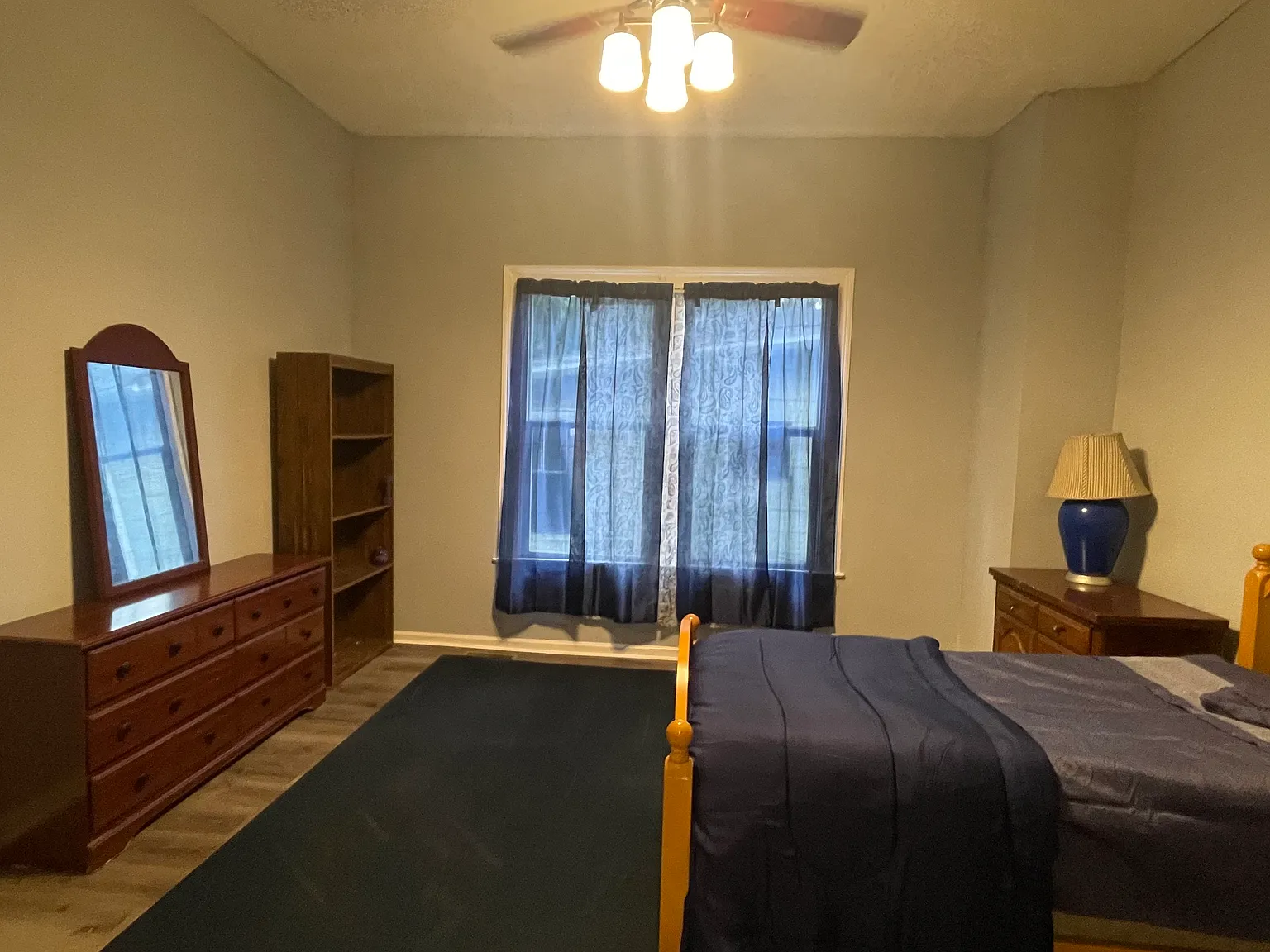 5 bed, 1789 sqft, $600 — Photo 4